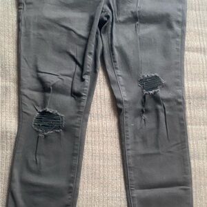 Women’s Old Navy Black Distressed Jeggings